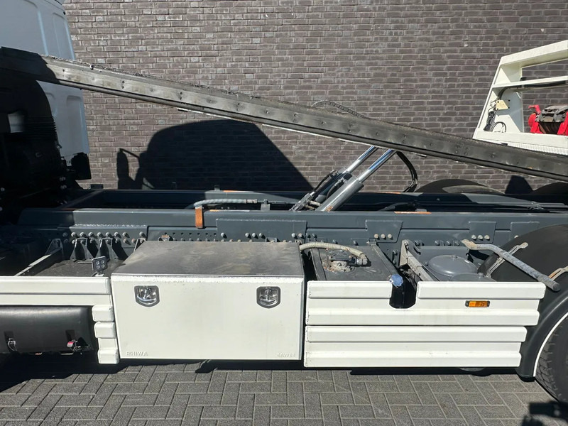 Camión portavehículos DAF CF 410 6X2 M4SN3 OPRIJWAGEN / MACHINE TRANSPORTER / PLATEAU: foto 20