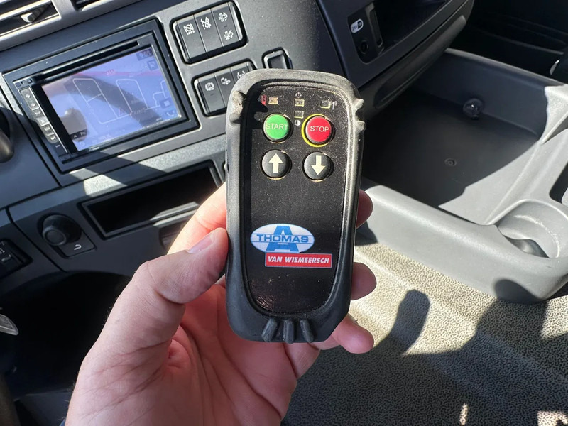 Camión portavehículos DAF CF 410 6X2 M4SN3 OPRIJWAGEN / MACHINE TRANSPORTER / PLATEAU: foto 17