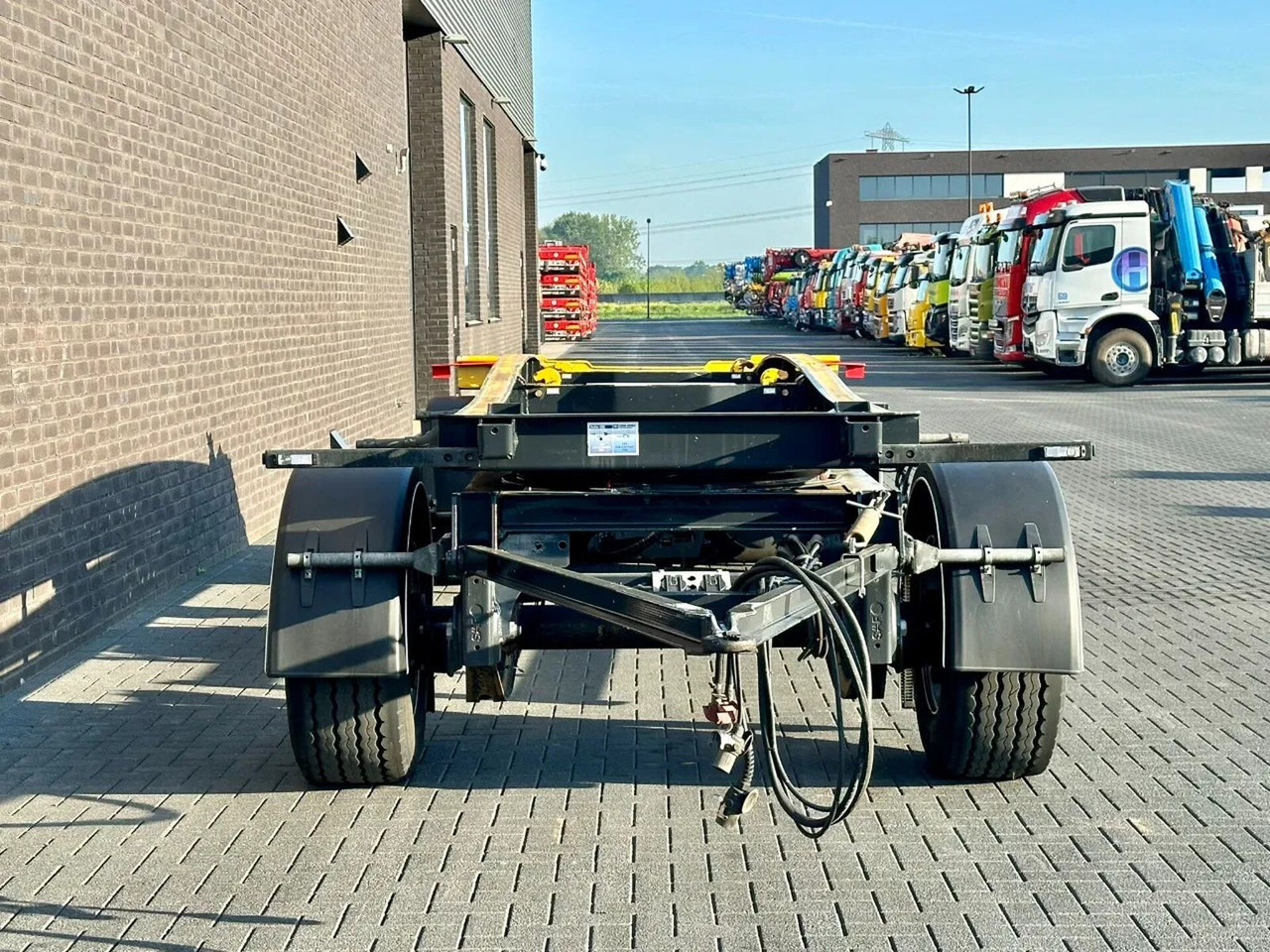 Hüffermann HSA 18.71 - Remolque multilift/ Portacontenedores de cadenas: foto 4 Hüffermann HSA 18.71 - Remolque multilift/ Portacontenedores de cadenas: foto 4