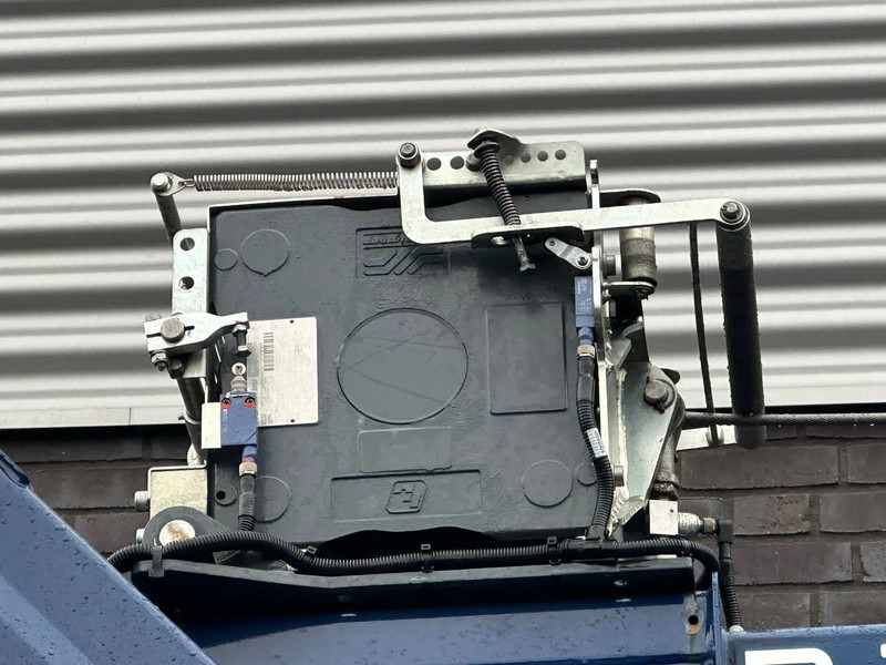 Camión grúa MAN TGL 7.190 4X2 BB BOCKER AK37/4000 + JIB MONTAGEKRAN/DACHDECKERKRAN/ROOFCRANE/KRAAN/KRAN/GRUA: foto 11 Camión grúa MAN TGL 7.190 4X2 BB BOCKER AK37/4000 + JIB MONTAGEKRAN/DACHDECKERKRAN/ROOFCRANE/KRAAN/KRAN/GRUA: foto 11