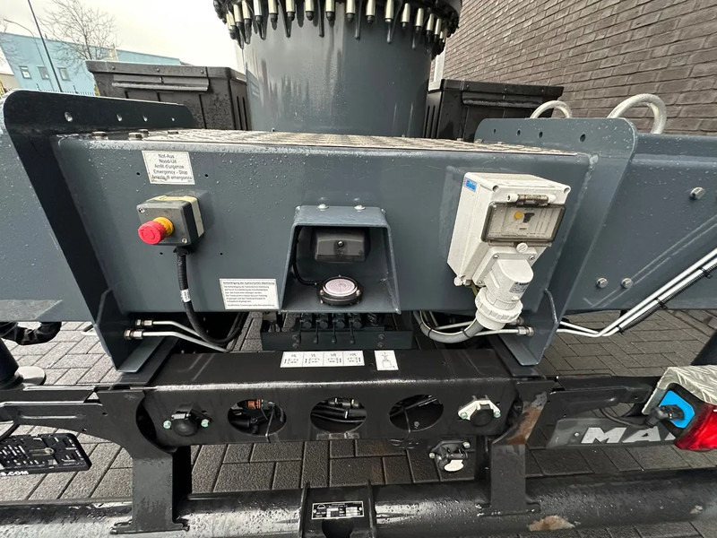 Camión grúa MAN TGL 7.190 4X2 BB BOCKER AK37/4000 + JIB MONTAGEKRAN/DACHDECKERKRAN/ROOFCRANE/KRAAN/KRAN/GRUA: foto 12 Camión grúa MAN TGL 7.190 4X2 BB BOCKER AK37/4000 + JIB MONTAGEKRAN/DACHDECKERKRAN/ROOFCRANE/KRAAN/KRAN/GRUA: foto 12