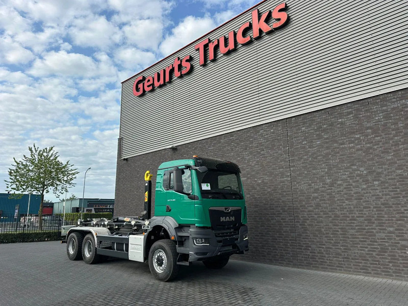 MAN TGS 33.480 6X6 HYVA LIFT 26-55-S HAAKARM / ABROLLKIPPER/ HOOKLIFT (NIEUWE/ NEU/ NEW) - Camión multibasculante: foto 5 MAN TGS 33.480 6X6 HYVA LIFT 26-55-S HAAKARM / ABROLLKIPPER/ HOOKLIFT (NIEUWE/ NEU/ NEW) - Camión multibasculante: foto 5