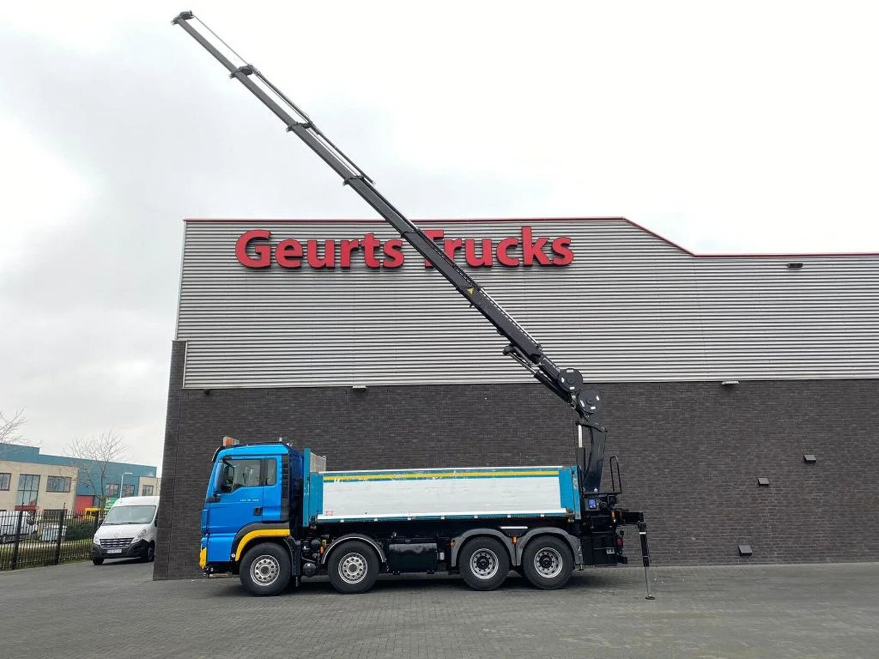MAN TGS 35.480 8X4 KIPPER/TIPPER + HMF 2620-K5 KRAAN - Camión volquete, Camión grúa: foto 2 MAN TGS 35.480 8X4 KIPPER/TIPPER + HMF 2620-K5 KRAAN - Camión volquete, Camión grúa: foto 2