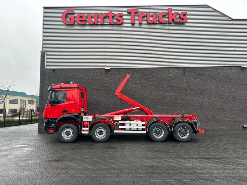 Mercedes-Benz Arocs 8X4 VDL S-30-6600 HAAKARMSYSTEEM/ABROLLKIPPER/HOOKLIFT - Camión con equipo de cable: foto 1 Mercedes-Benz Arocs 8X4 VDL S-30-6600 HAAKARMSYSTEEM/ABROLLKIPPER/HOOKLIFT - Camión con equipo de cable: foto 1