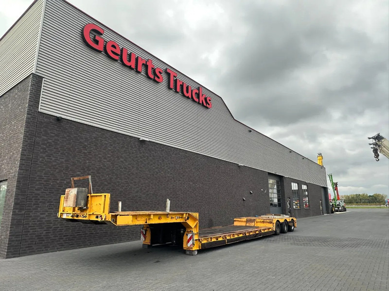 Nooteboom EURO-48-03 DIEPLADER / TIEFLADER / LOW LOADER MET HYDRAULISCH VERING EN STUURASSEN - Semirremolque góndola rebajadas: foto 2 Nooteboom EURO-48-03 DIEPLADER / TIEFLADER / LOW LOADER MET HYDRAULISCH VERING EN STUURASSEN - Semirremolque góndola rebajadas: foto 2