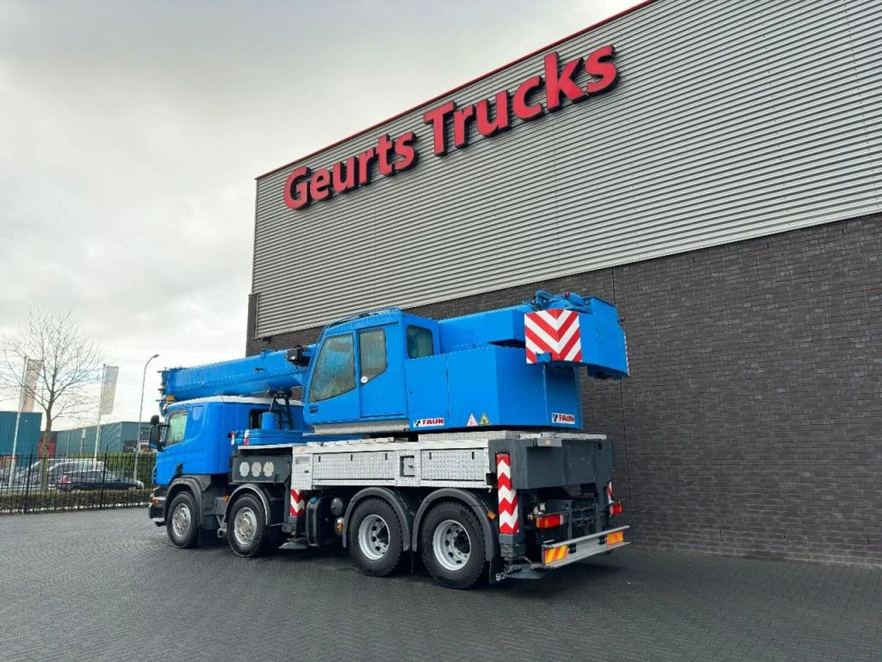 Scania P420 8X4 + FAUN HK 40 + JIB KRAAN/KRAN/CRANE/GRU - Camión grúa: foto 3 Scania P420 8X4 + FAUN HK 40 + JIB KRAAN/KRAN/CRANE/GRU - Camión grúa: foto 3