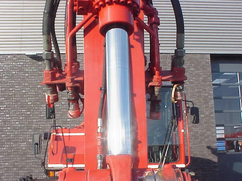 Terex TW 160 SR RAILWAY EXAVATOR - Excavadora de ruedas: foto 4 Terex TW 160 SR RAILWAY EXAVATOR - Excavadora de ruedas: foto 4