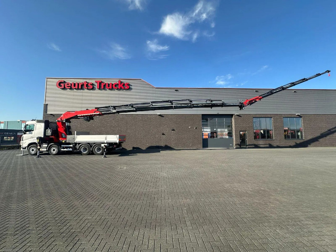 Volvo FH 500 8X4 RF-RT40G FASSI F1450R.2.8 + JIB L826 - Camión grúa: foto 2 Volvo FH 500 8X4 RF-RT40G FASSI F1450R.2.8 + JIB L826 - Camión grúa: foto 2