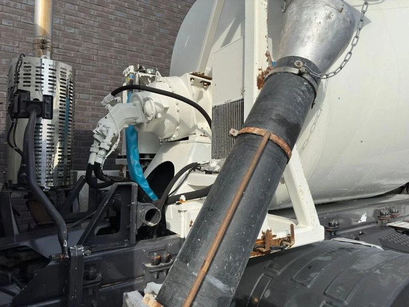 Camión hormigonera Volvo FM 410 8X4 + STETTER 9 M3 MIXER/MISCHER + THEAM 15 M TRANSPORTBAND/BELT: foto 11 Camión hormigonera Volvo FM 410 8X4 + STETTER 9 M3 MIXER/MISCHER + THEAM 15 M TRANSPORTBAND/BELT: foto 11