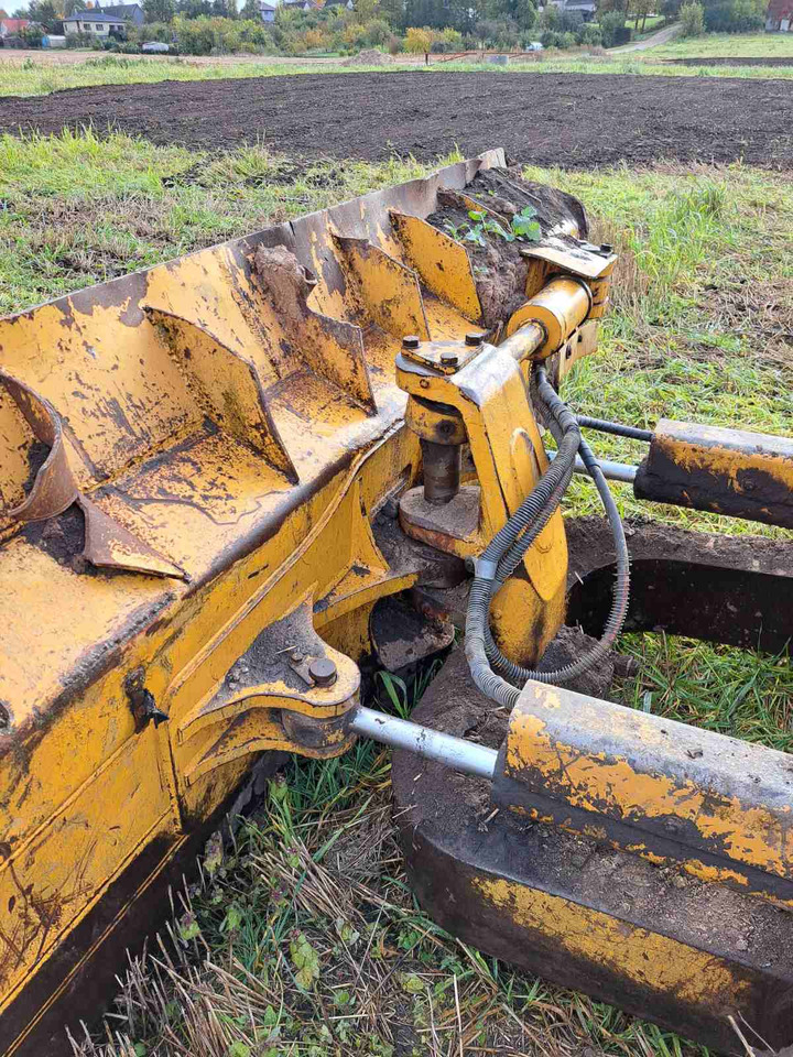 CATERPILLAR D5 M - Bulldozer: foto 5 CATERPILLAR D5 M - Bulldozer: foto 5