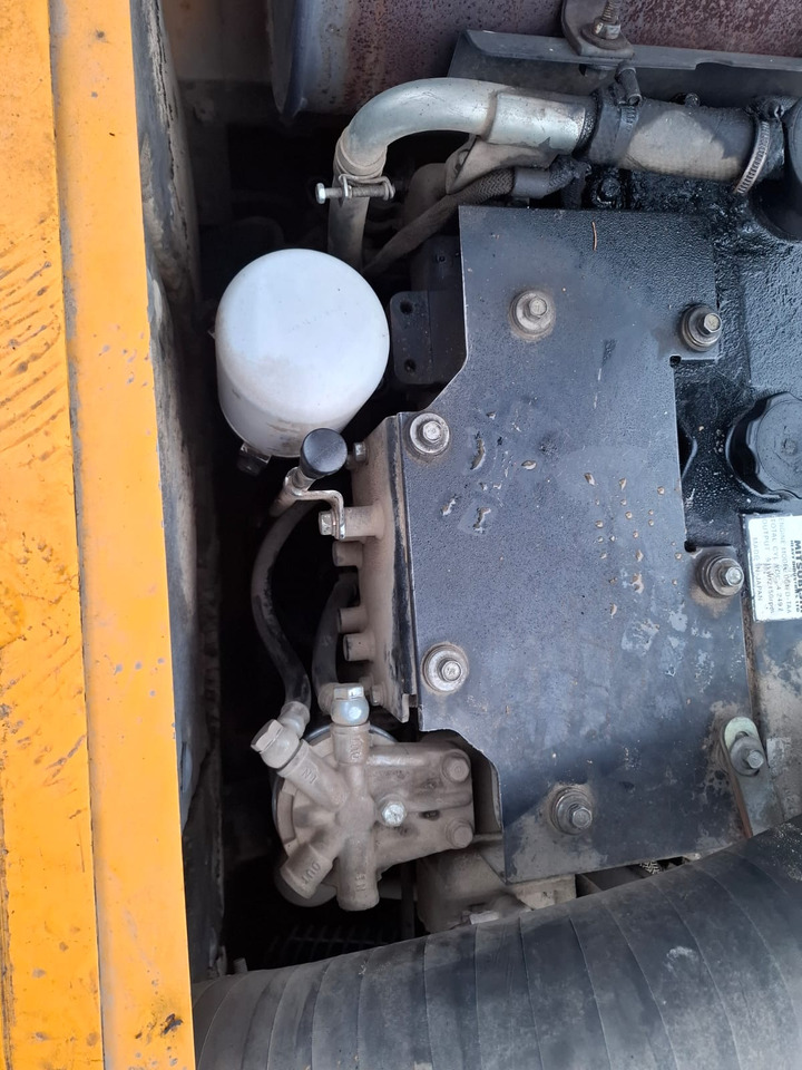 HYUNDAI R 140 W - Excavadora de ruedas: foto 5 HYUNDAI R 140 W - Excavadora de ruedas: foto 5