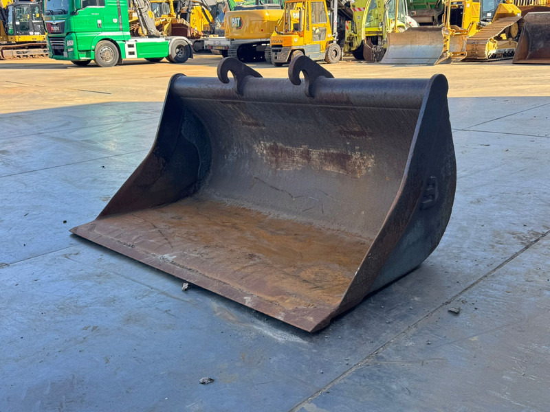 CW30 / CW40 Slotenbak 2200mm bucket - Cazo: foto 3 CW30 / CW40 Slotenbak 2200mm bucket - Cazo: foto 3