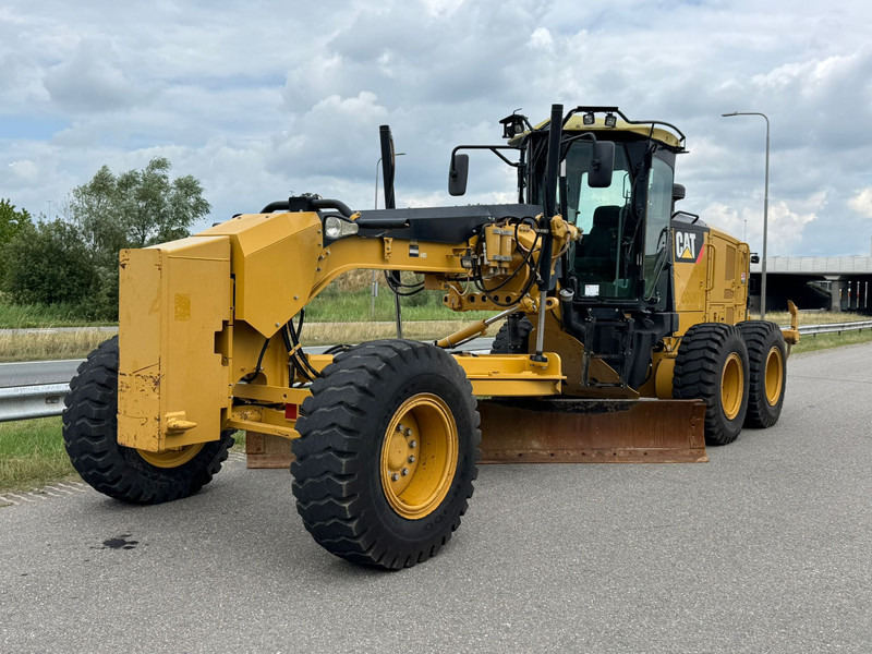 Caterpillar 140M2 - Grader: foto 1 Caterpillar 140M2 - Grader: foto 1