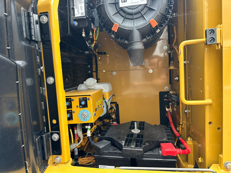 Excavadora de cadenas nuevo Caterpillar 320D2: foto 18