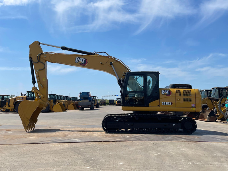 Caterpillar 323D3 - Excavadora: foto 1 Caterpillar 323D3 - Excavadora: foto 1