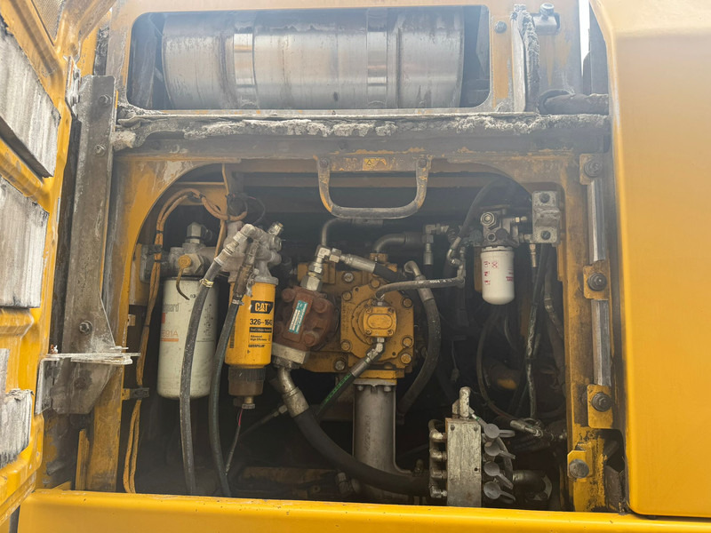 Excavadora de cadenas Caterpillar 336FL Tracked material handler: foto 16