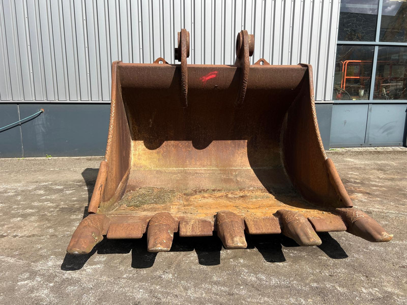 Caterpillar Caterpillar 385 bucket with teeth - Cazo: foto 2 Caterpillar Caterpillar 385 bucket with teeth - Cazo: foto 2