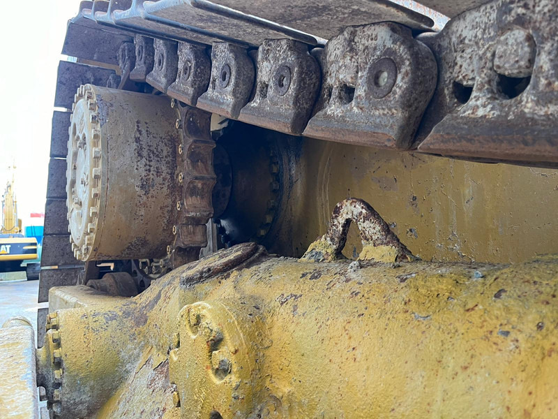 Bulldozer Caterpillar D8R - Single shank ripper: foto 16