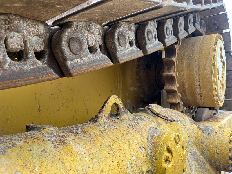 Bulldozer Caterpillar D8R - Single shank ripper: foto 12