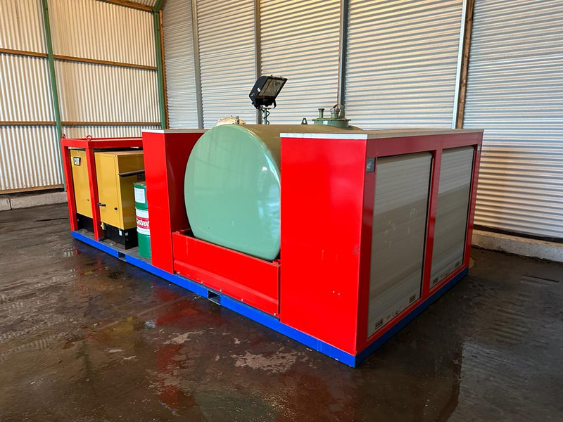 Emiliana Serbatoi Service Truck Structure / NEW - Tanque de almacenamiento: foto 3 Emiliana Serbatoi Service Truck Structure / NEW - Tanque de almacenamiento: foto 3