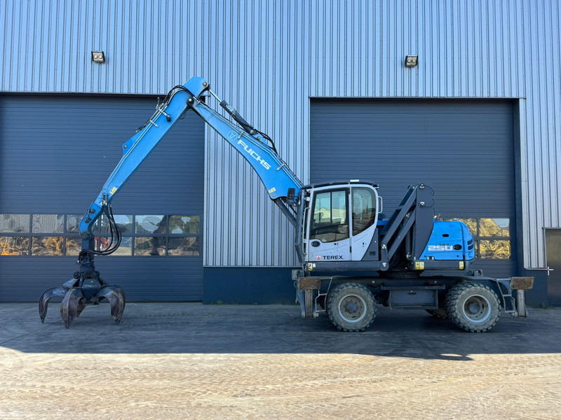 Fuchs MHL 250 E - Manipulador de materiales: foto 1 Fuchs MHL 250 E - Manipulador de materiales: foto 1