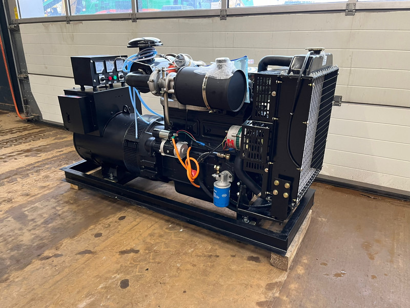 Giga power 62.5 kVA LT-W50GF open set - Generador industriale: foto 4 Giga power 62.5 kVA LT-W50GF open set - Generador industriale: foto 4