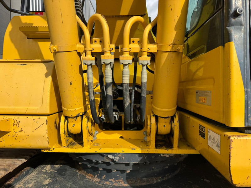 Excavadora de cadenas Komatsu PC240LC-10: foto 9