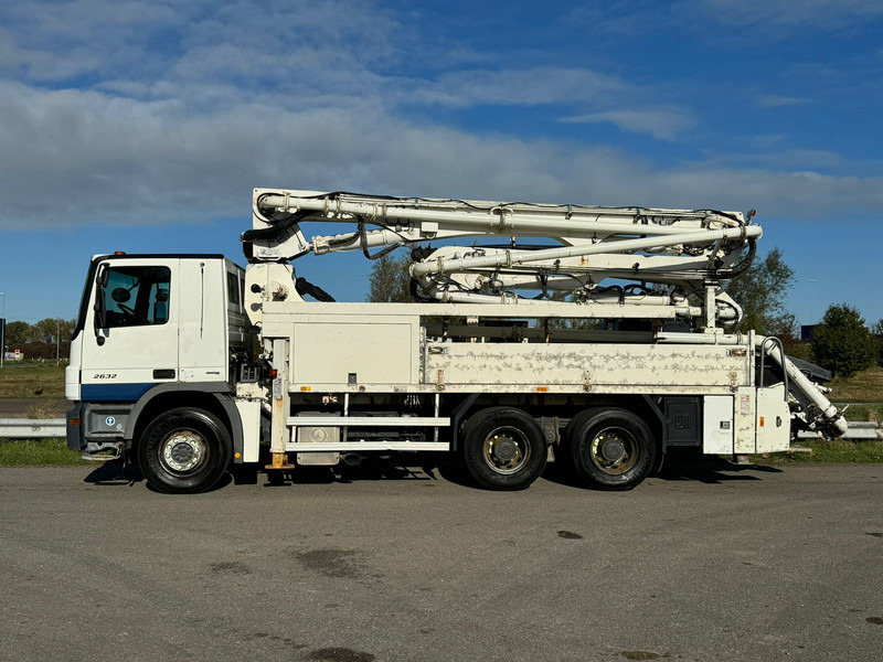 MERCEDESBENZ Actros 2632 6x4 with Putzmeister BSF 24-4 11 24m concrete pump - Bomba de hormigón: foto 2 MERCEDESBENZ Actros 2632 6x4 with Putzmeister BSF 24-4 11 24m concrete pump - Bomba de hormigón: foto 2