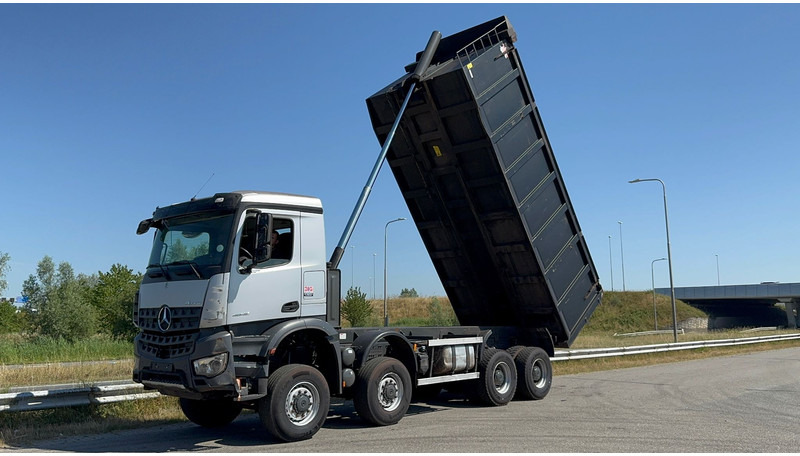 Leasing de MERCEDESBENZ Arocs 4848 8x8 tipper MERCEDESBENZ Arocs 4848 8x8 tipper: foto 10