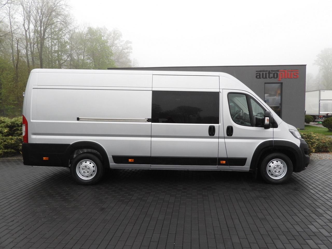 Furgón CITROEN JUMPER  BOX DELIVERY VAN 7 SEATS CRUISE CONTROL LED LIGHTS AIR CONDITIONING  165HP: foto 7