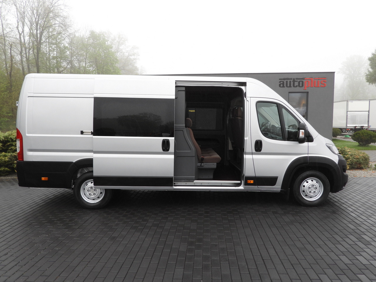 Furgón CITROEN JUMPER  BOX DELIVERY VAN 7 SEATS CRUISE CONTROL LED LIGHTS AIR CONDITIONING  165HP: foto 8