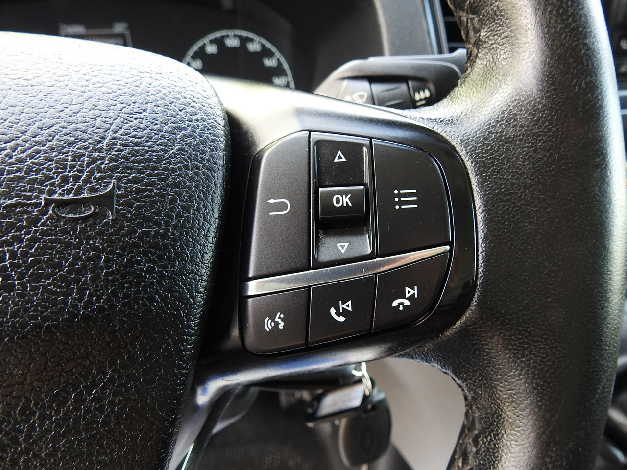 Furgoneta frigorifica FORD TRANSIT REGRIGERATOR BOX 0*C POWER SUPPLY 230V CRUISE CONTROL AIR CONDITIONING TWIN WHEELS  170HP: foto 36