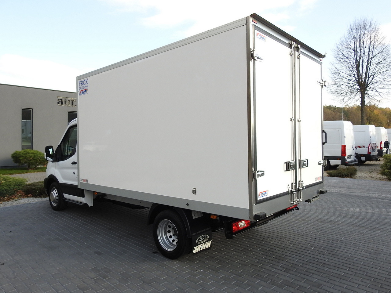 Furgoneta frigorifica FORD TRANSIT REGRIGERATOR BOX -10*C POWER SUPPLY 230V CRUISE CONTROL AIR CONDITIONING LED LIGHTS PNEUMATICS TWIN WHEELS  130HP: foto 10