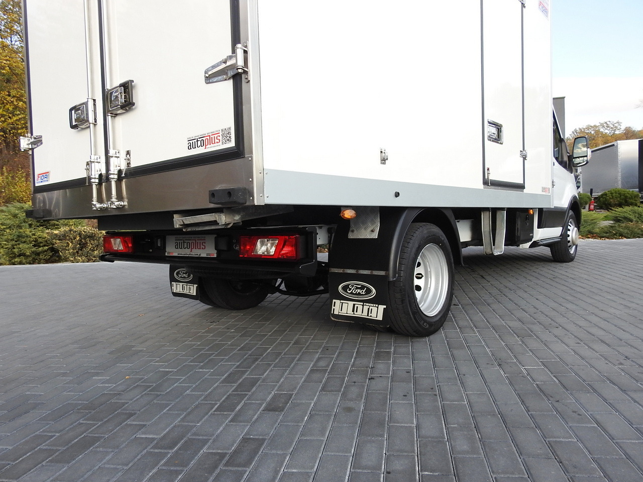 Furgoneta frigorifica FORD TRANSIT REGRIGERATOR BOX -10*C POWER SUPPLY 230V CRUISE CONTROL AIR CONDITIONING LED LIGHTS PNEUMATICS TWIN WHEELS  130HP: foto 29