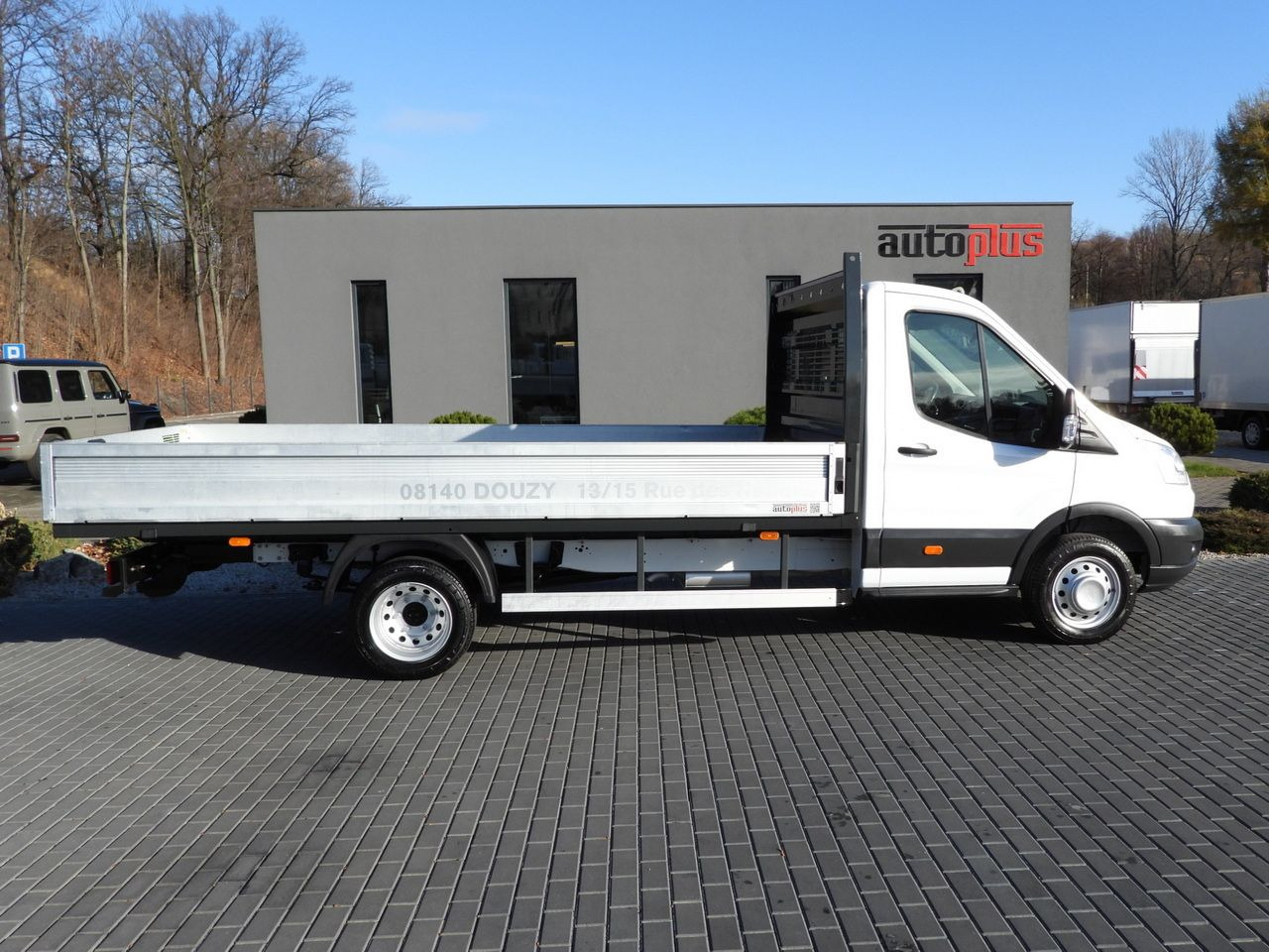 Furgoneta caja abierta FORD TRANSIT STAKE BODY 8 PALLETS TWIN WHEELS AIR CONDITIONING  155HP: foto 7