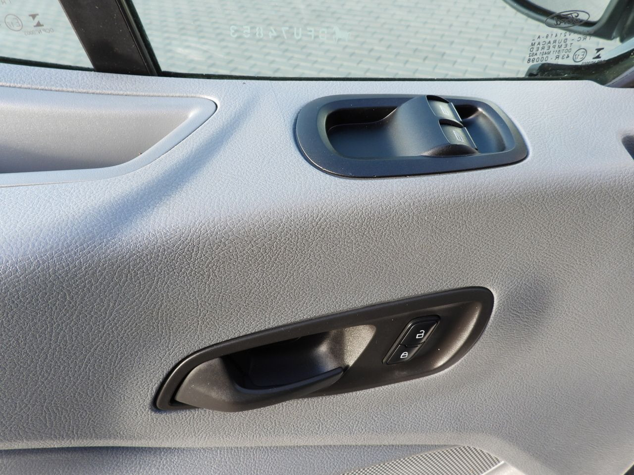 Furgoneta caja abierta FORD TRANSIT STAKE BODY 8 PALLETS TWIN WHEELS AIR CONDITIONING  155HP: foto 25