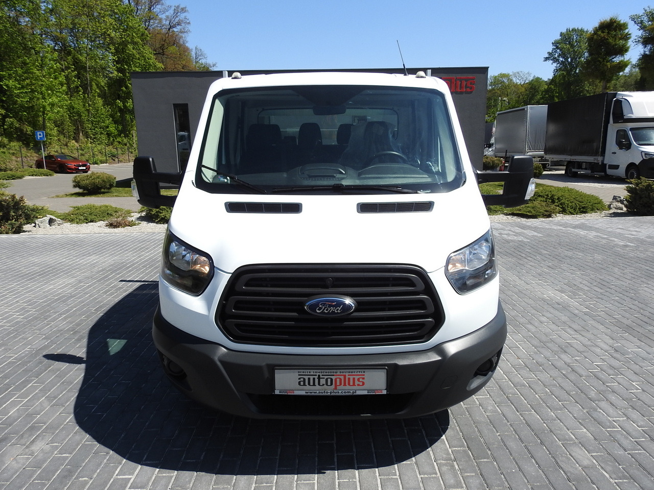 FORD TRANSIT STAKE BODY DOUBLE CABIN DOKA 7 SEATS AIR CONDITIONING 130HP - Furgoneta caja abierta: foto 5 FORD TRANSIT STAKE BODY DOUBLE CABIN DOKA 7 SEATS AIR CONDITIONING 130HP - Furgoneta caja abierta: foto 5