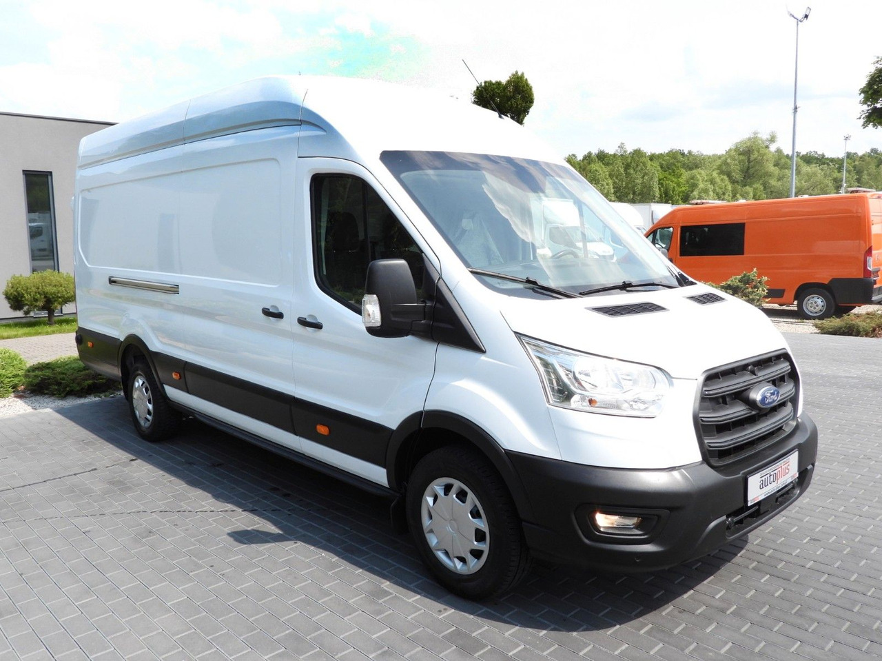 Ford TRANSIT KASTENWAGEN TEMPOMAT LED LEUCHTEN - Furgón: foto 4 Ford TRANSIT KASTENWAGEN TEMPOMAT LED LEUCHTEN - Furgón: foto 4