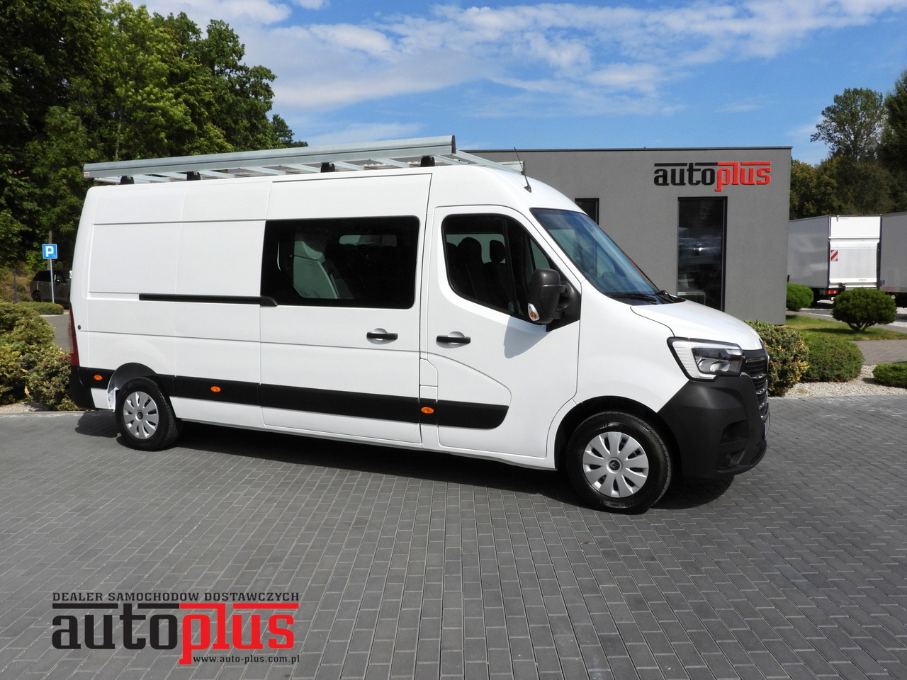 RENAULT MASTER BOX DELIVERY VAN 7 SEATS CRUISE CONTROL NAVIGATION LED LIGHTS AIR CONDITIONING 135HP - Furgoneta: foto 1 RENAULT MASTER BOX DELIVERY VAN 7 SEATS CRUISE CONTROL NAVIGATION LED LIGHTS AIR CONDITIONING 135HP - Furgoneta: foto 1