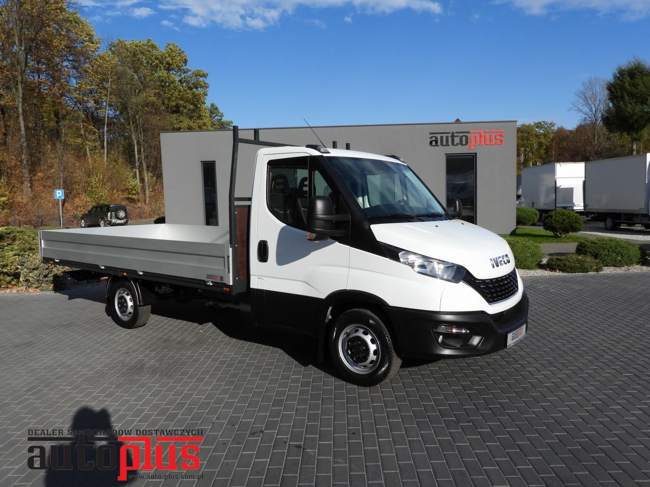 IVECO DAILY 35S14 STAKE BODY 8 PALLETS CRUISE CONTROL AIR CONDITIONING  140HP - Furgoneta caja abierta: foto 1 IVECO DAILY 35S14 STAKE BODY 8 PALLETS CRUISE CONTROL AIR CONDITIONING  140HP - Furgoneta caja abierta: foto 1