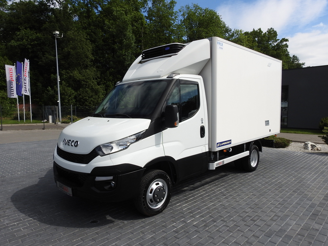 Furgoneta frigorifica IVECO DAILY 35S15 REGRIGERATOR BOX -12*C 8 PALLETS CRUISE CONTROL TWIN WHEELS AIR CONDITIONING  150HP: foto 6
