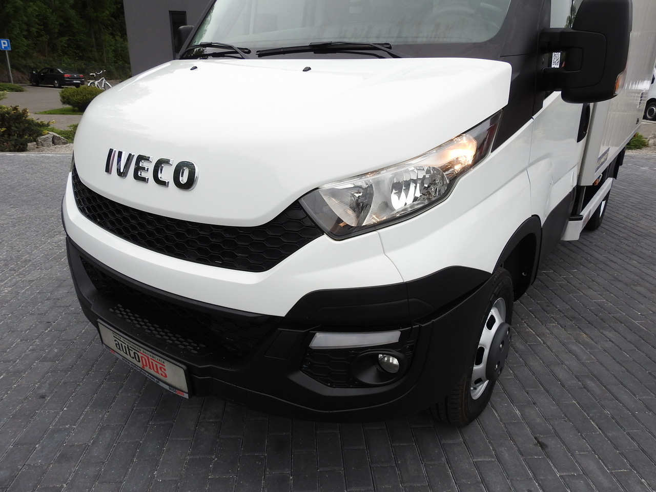 Furgoneta frigorifica IVECO DAILY 35S15 REGRIGERATOR BOX -12*C 8 PALLETS CRUISE CONTROL TWIN WHEELS AIR CONDITIONING  150HP: foto 19
