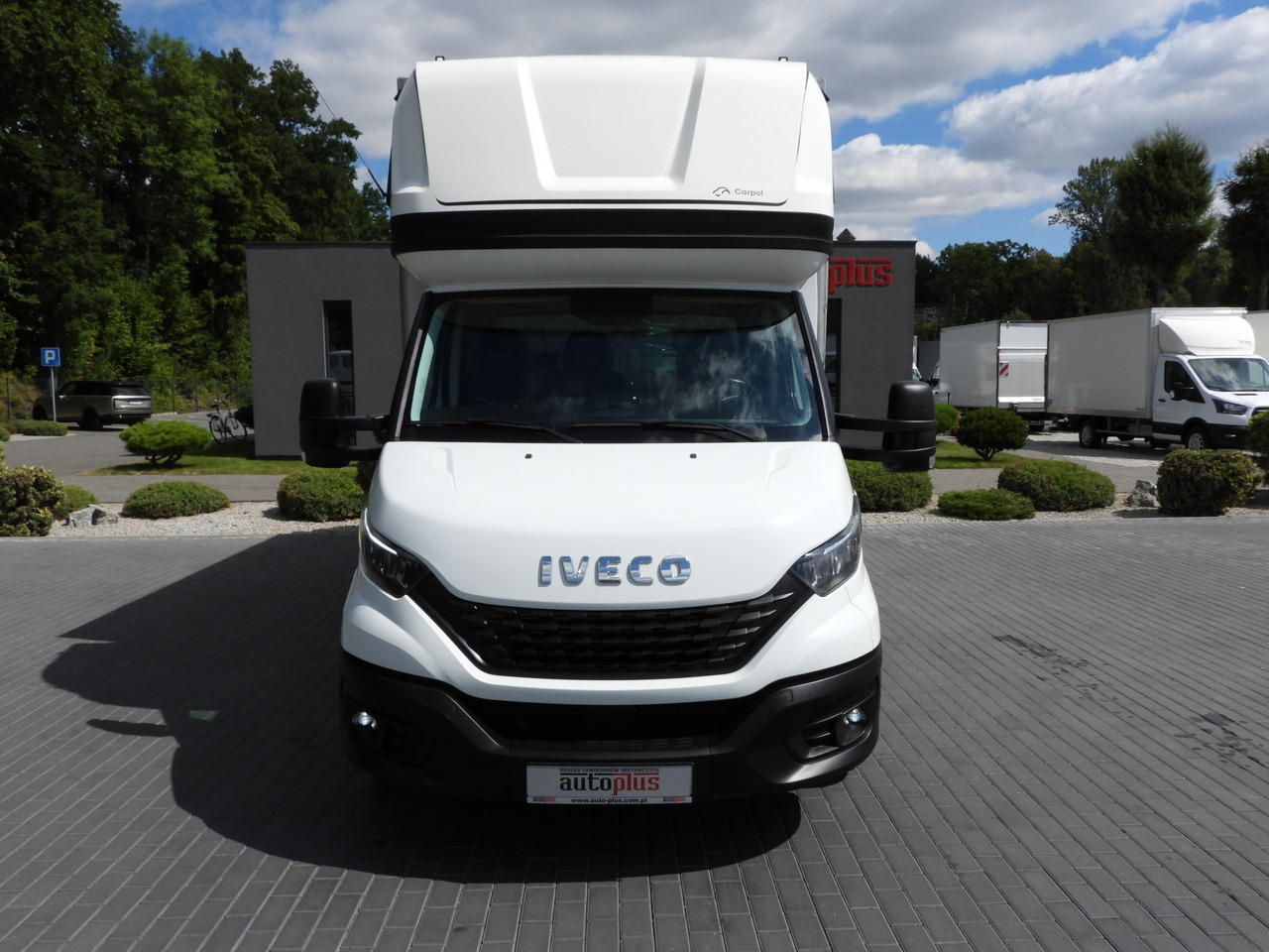 IVECO DAILY 35S18 TARPAULIN 10 PALLETS WEBASTO CRUISE CONTROL NAVIGATION LED LIGHTS AIR CONDITIONING 180HP - Furgoneta con lona: foto 5 IVECO DAILY 35S18 TARPAULIN 10 PALLETS WEBASTO CRUISE CONTROL NAVIGATION LED LIGHTS AIR CONDITIONING 180HP - Furgoneta con lona: foto 5