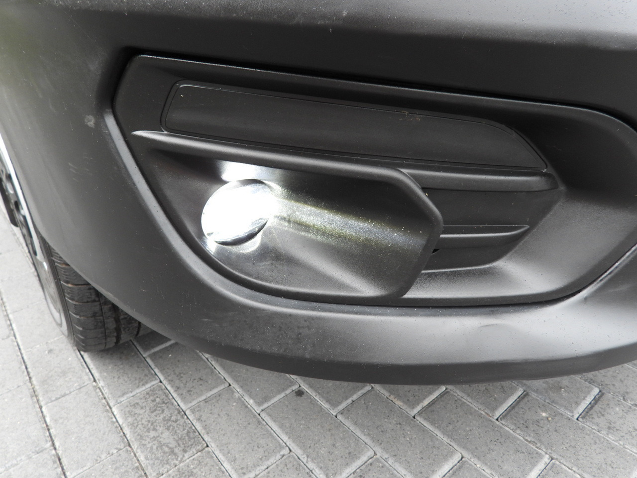 Furgoneta con lona IVECO DAILY 35S18 TARPAULIN LIFT 8 PALLETS WEBASTO CRUISE CONTROL LED LIGHTS AIR CONDITIONING 180HP: foto 23 Furgoneta con lona IVECO DAILY 35S18 TARPAULIN LIFT 8 PALLETS WEBASTO CRUISE CONTROL LED LIGHTS AIR CONDITIONING 180HP: foto 23