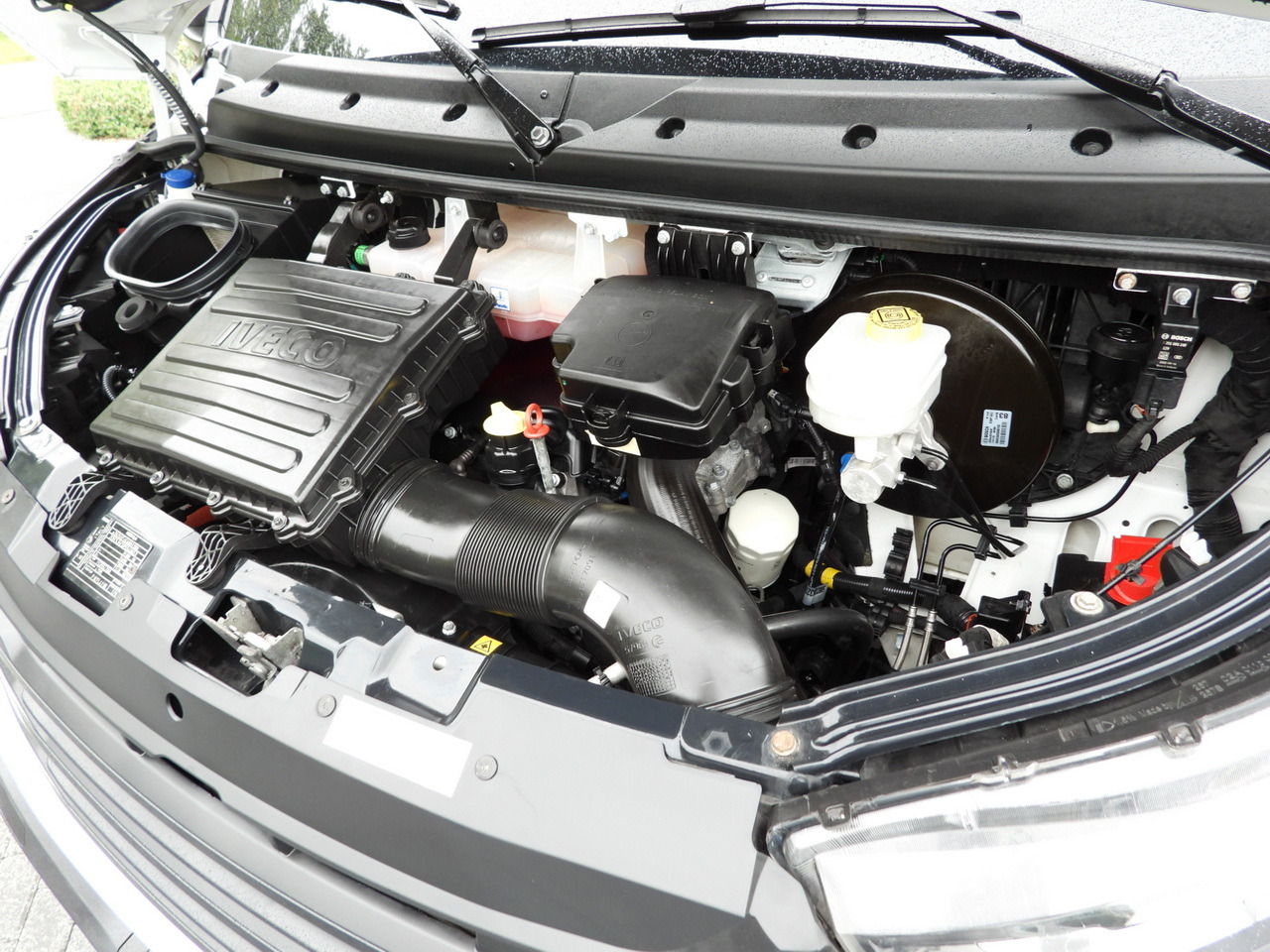 Furgoneta con lona IVECO DAILY 35S18 TARPAULIN LIFT 8 PALLETS WEBASTO CRUISE CONTROL LED LIGHTS AIR CONDITIONING 180HP: foto 30 Furgoneta con lona IVECO DAILY 35S18 TARPAULIN LIFT 8 PALLETS WEBASTO CRUISE CONTROL LED LIGHTS AIR CONDITIONING 180HP: foto 30