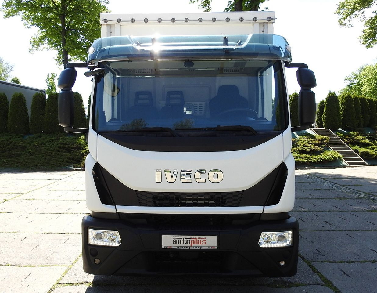 IVECO EUROCARGO 120 - 220 TARPAULIN LIFT 20 PALLETS LED LIGHTS AUTOMATIC TRANSMISSION HI-MATIC TWIN WHEELS AIR CONDITIONING 220HP - Furgoneta con lona: foto 5 IVECO EUROCARGO 120 - 220 TARPAULIN LIFT 20 PALLETS LED LIGHTS AUTOMATIC TRANSMISSION HI-MATIC TWIN WHEELS AIR CONDITIONING 220HP - Furgoneta con lona: foto 5