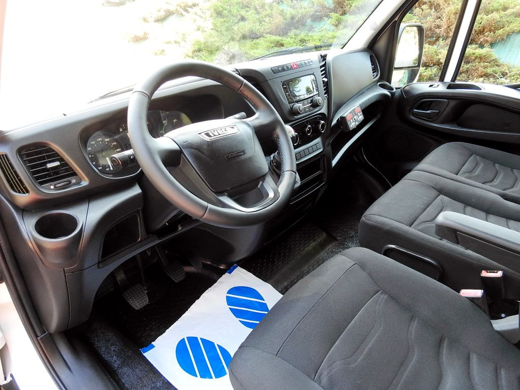 Iveco DAILY 35C15 KUHLKOFFER -12*C ZWILLINGSKREISE - Furgoneta frigorifica: foto 2 Iveco DAILY 35C15 KUHLKOFFER -12*C ZWILLINGSKREISE - Furgoneta frigorifica: foto 2