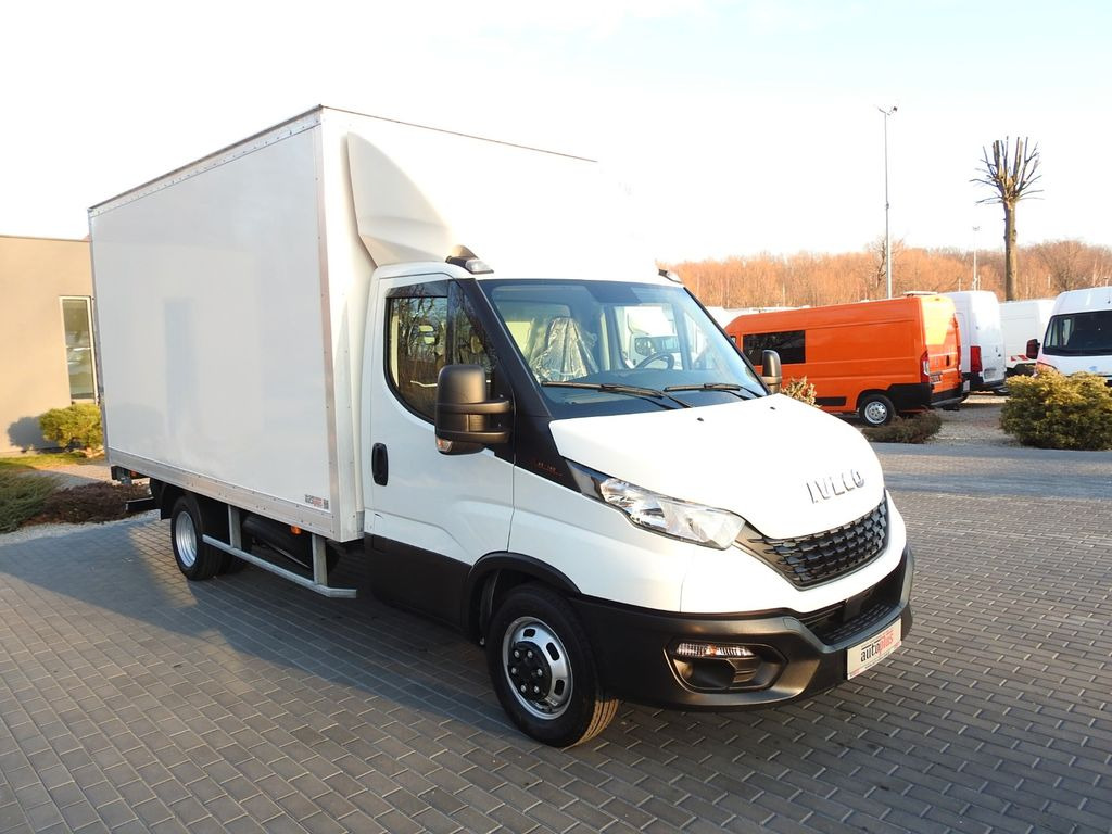 Iveco DAILY 35S16 KOFFER AUFZUG 8 PALETTEN TEMPOMAT - Furgoneta caja cerrada: foto 4 Iveco DAILY 35S16 KOFFER AUFZUG 8 PALETTEN TEMPOMAT - Furgoneta caja cerrada: foto 4