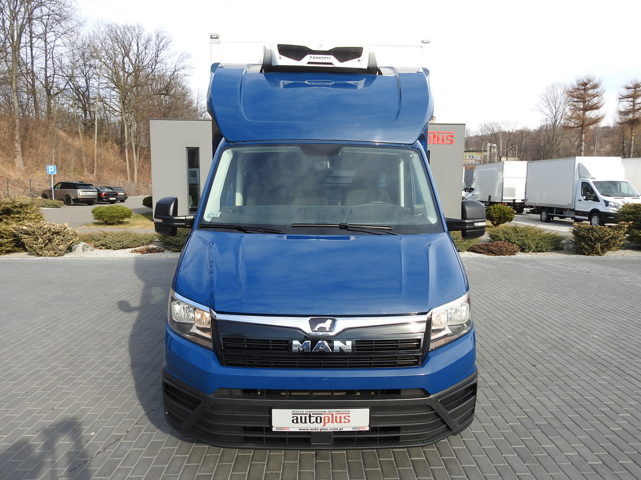 MAN TGE 3.180 REGRIGERATOR BOX -5*C 8 PALLETS HEATING FUNCTION CRUISE CONTROL PNEUMATICS AIR CONDITIONING 180HP - Furgoneta frigorifica: foto 5 MAN TGE 3.180 REGRIGERATOR BOX -5*C 8 PALLETS HEATING FUNCTION CRUISE CONTROL PNEUMATICS AIR CONDITIONING 180HP - Furgoneta frigorifica: foto 5