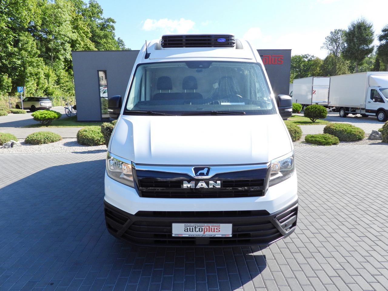 MAN TGE REFRIGERATOR VAN -5*C POWER SUPPLY 230V CRUISE CONTROL AUTOMATIC TRANSMISSION AIR CONDITIONING 180HP - Furgoneta frigorifica: foto 5 MAN TGE REFRIGERATOR VAN -5*C POWER SUPPLY 230V CRUISE CONTROL AUTOMATIC TRANSMISSION AIR CONDITIONING 180HP - Furgoneta frigorifica: foto 5